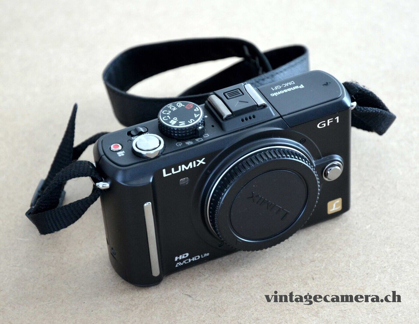 Lumix DMC - GF 1 von Panasonic mit 12 Megapixel