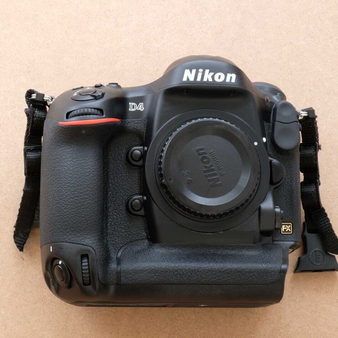 Nikon Vollformat D4 Profikamera